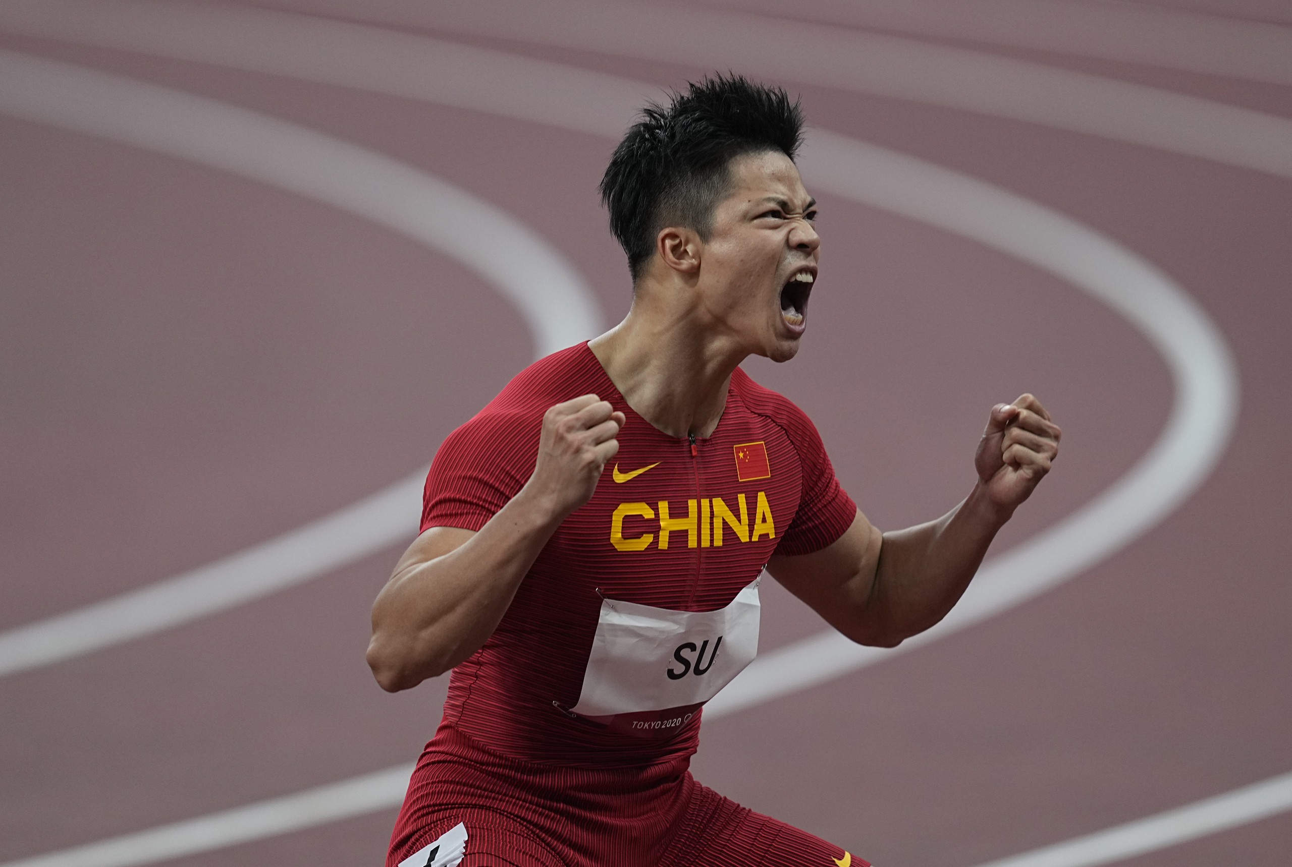 苏炳添击败老对手凯尔特人，晋级之路一路高歌